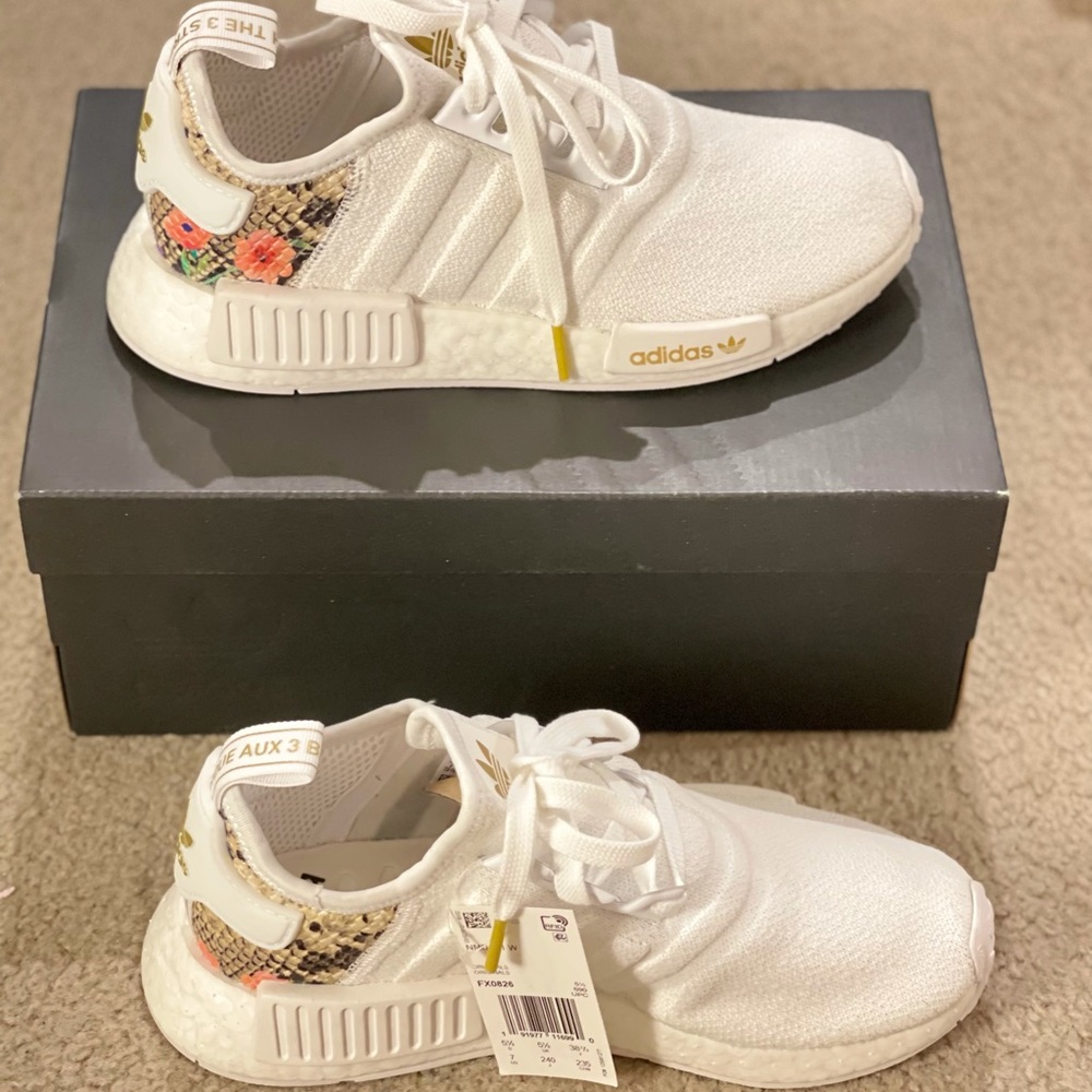 ADIDAS NMD _ R1 - Picture 4 of 4